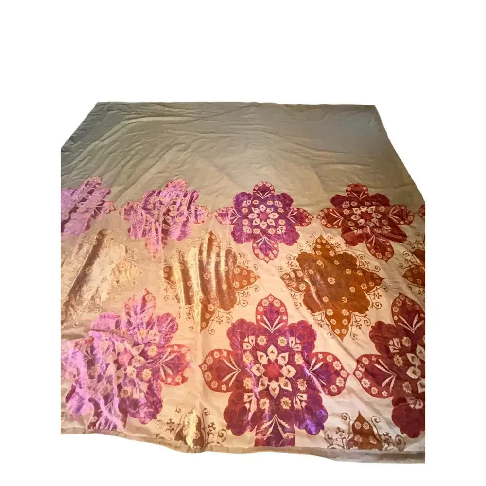 Tallulah Collection by Kevin O’Brien king size duvet cover